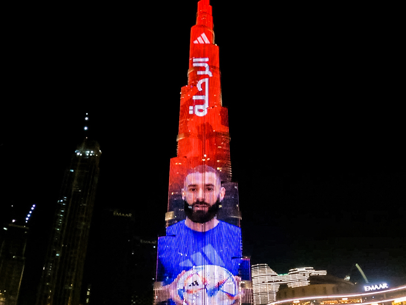 كريم بنزيما ينضم إلى مبادرة adidas الخاصة بكرة كأس العالم الرسمية لدعم كرة قدم السيدات في دبي